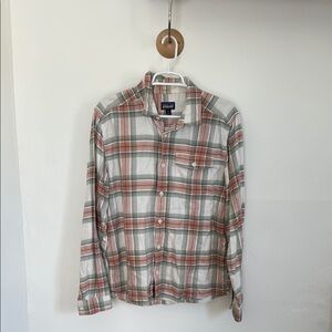 Patagonia Men’s Lightweight Flannel